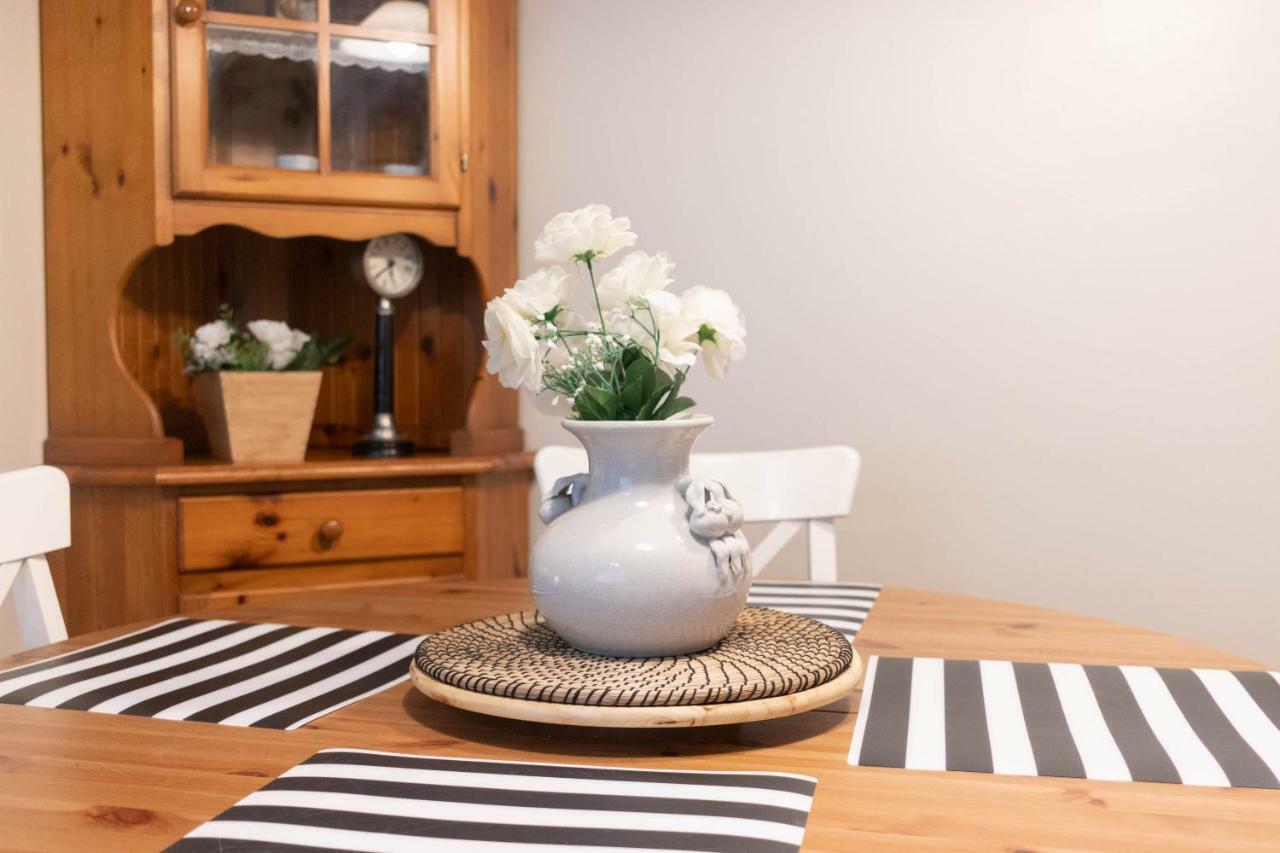 90m² 2 Slaapkamer, 1 Privé Badkamer In *